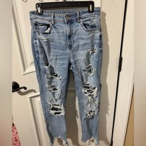 American Eagle Outfitters Women's Distressed Light Blue Boyfriend Jeans